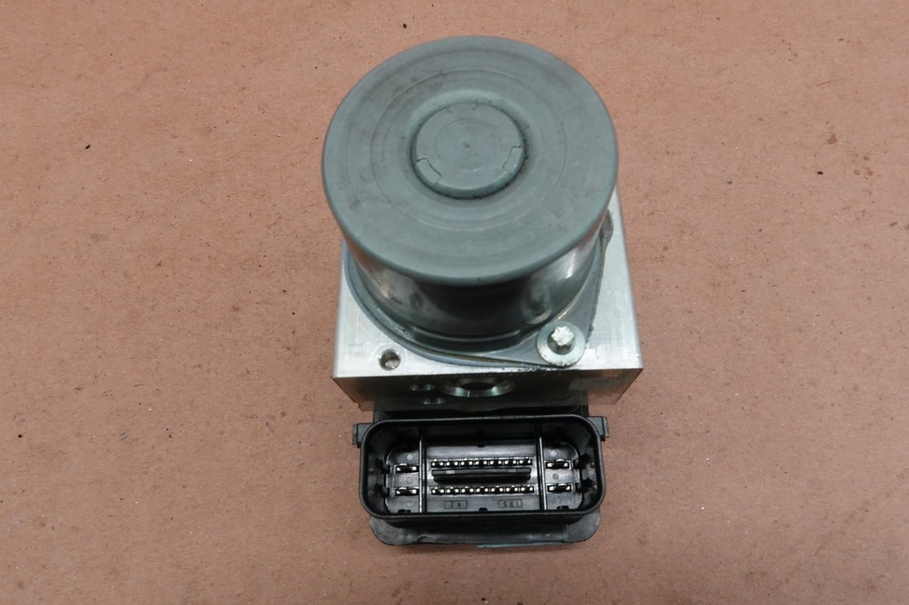 2014 Aprilia RSV4 ABS Brake Servo Controller Control