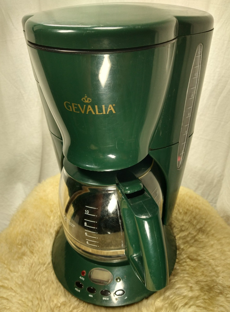 GEVALIA 12 CUP PROGRAMMABLE COFFEEMAKER COFFEE BREWER GREEN - GOOD CONDITION