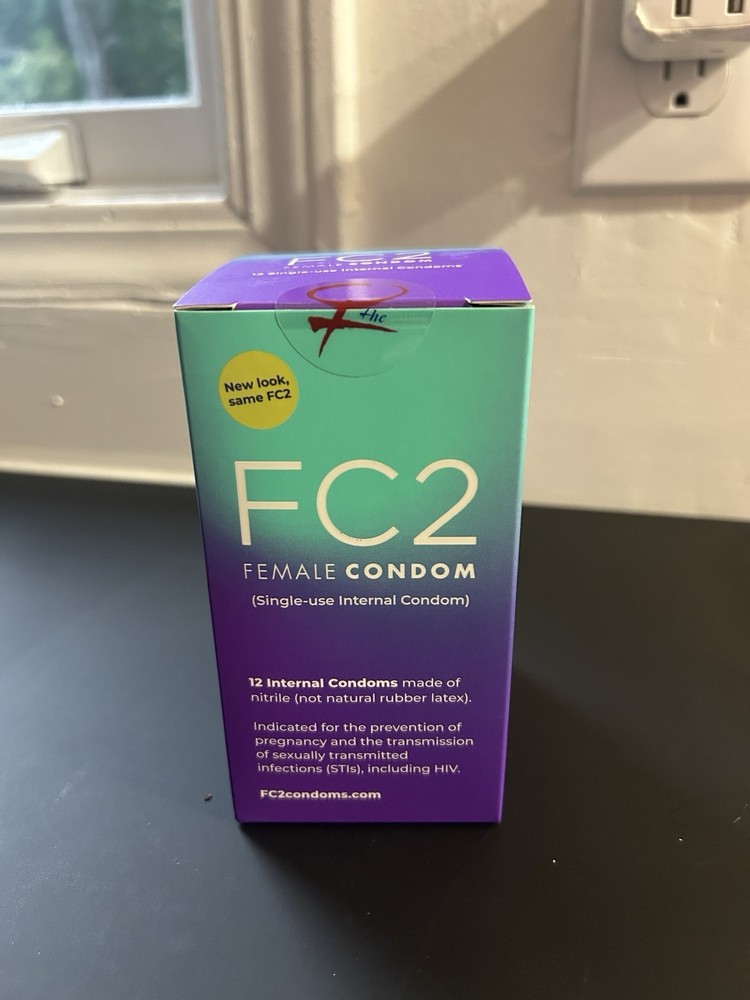 FC2 Female Soft loose-fitting Sheath Condoms - 12 Count