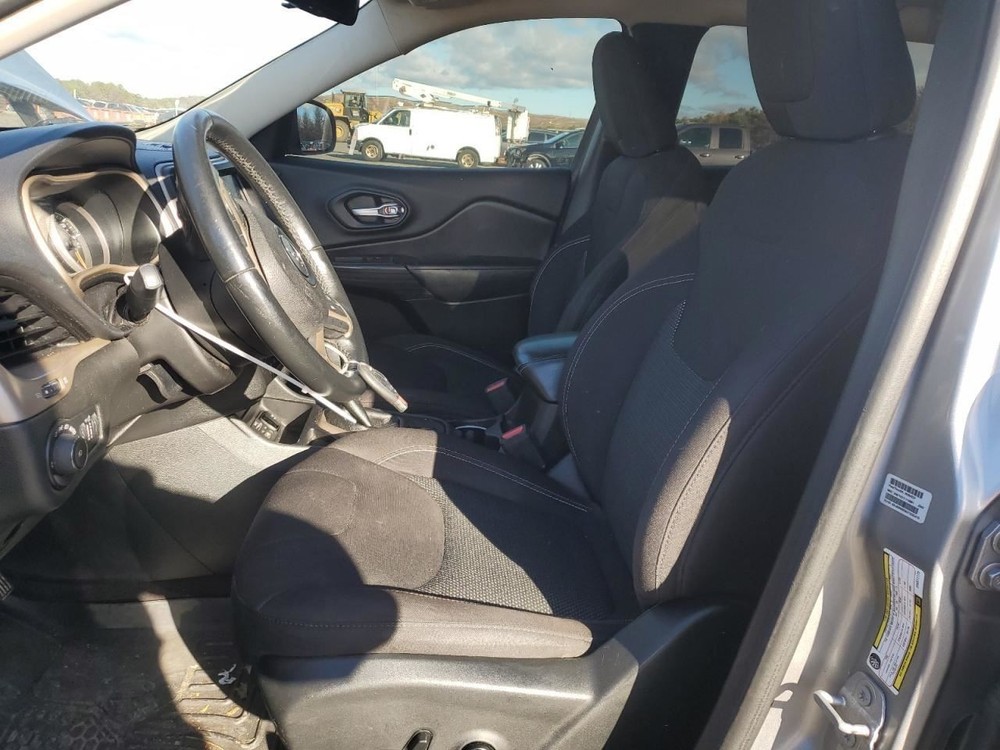 CHEROKEE 2016 Air Shutter 756576