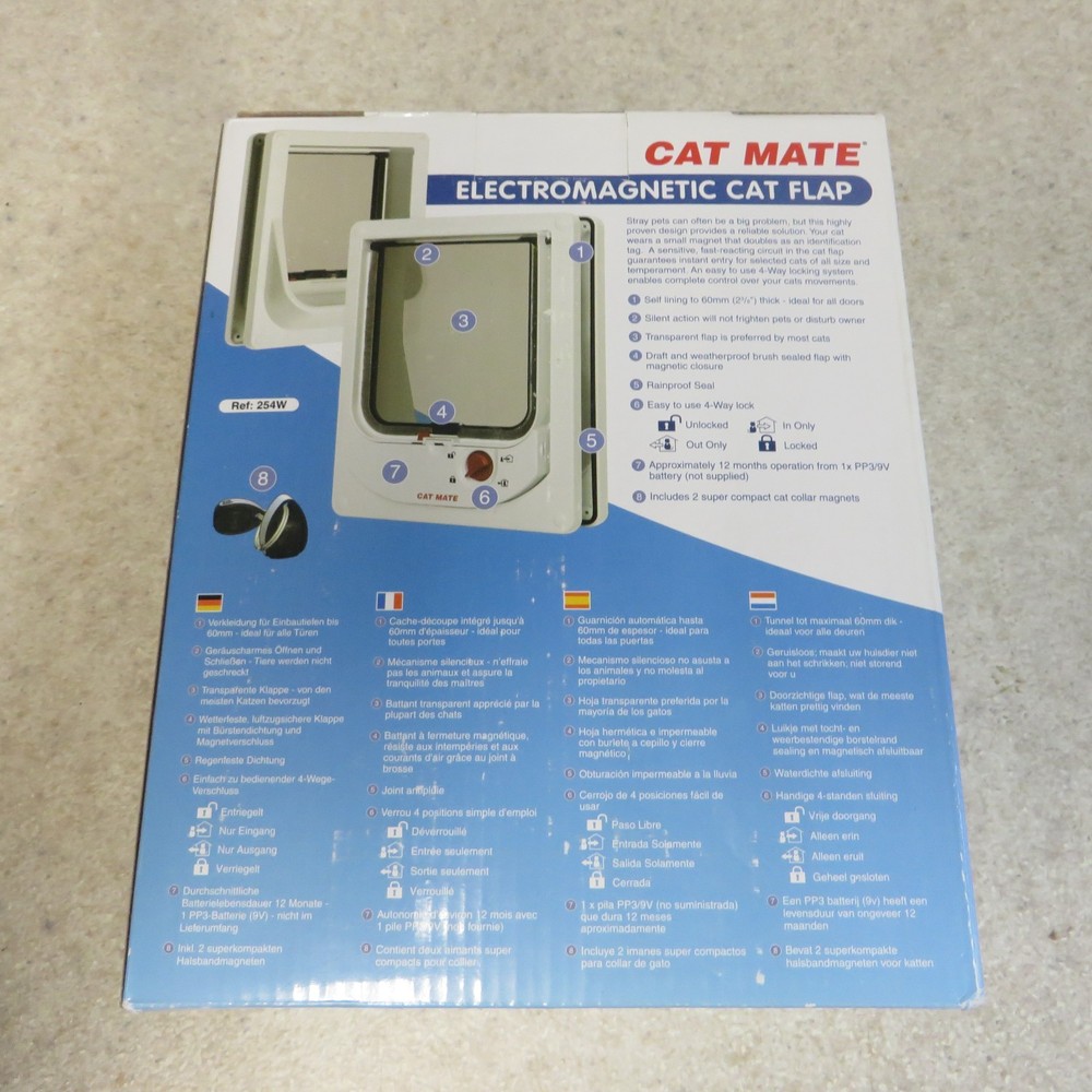 Cat Mate Electromagnetic Cat Flap, White