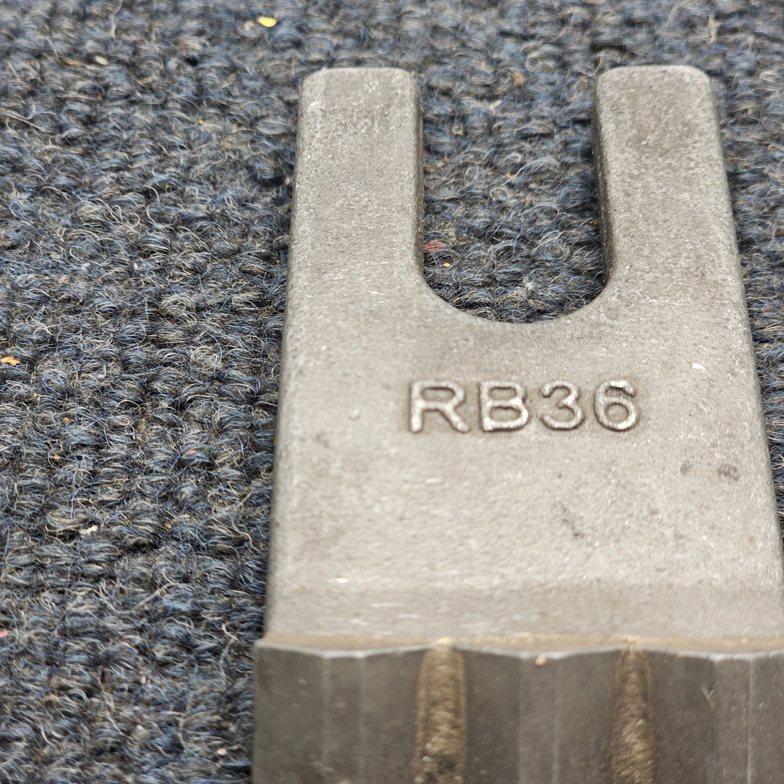 RB36 Carbide Dirt/Rock Tooth Replacement with Rubber Lock, New Open Box