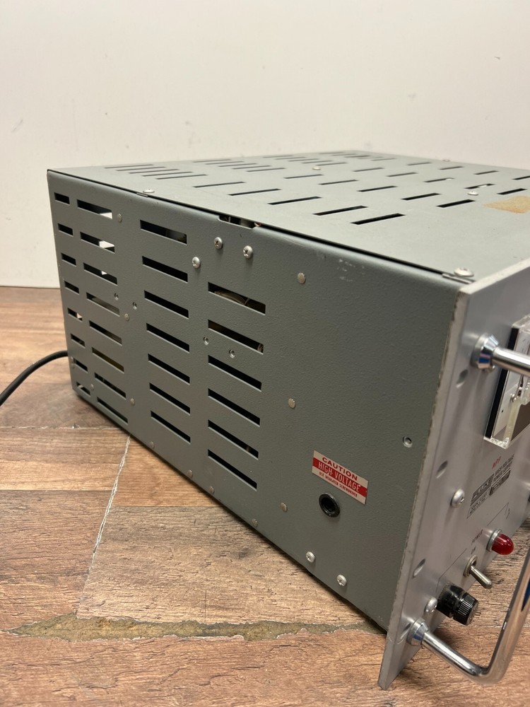 Fluke 410B High Voltage Power Supply