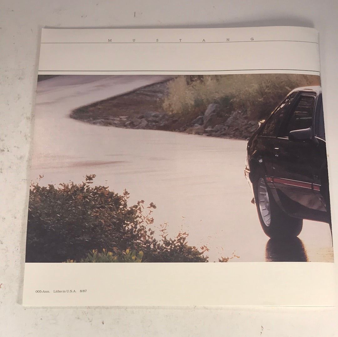 1988 Ford Mustang dealer sales brochure