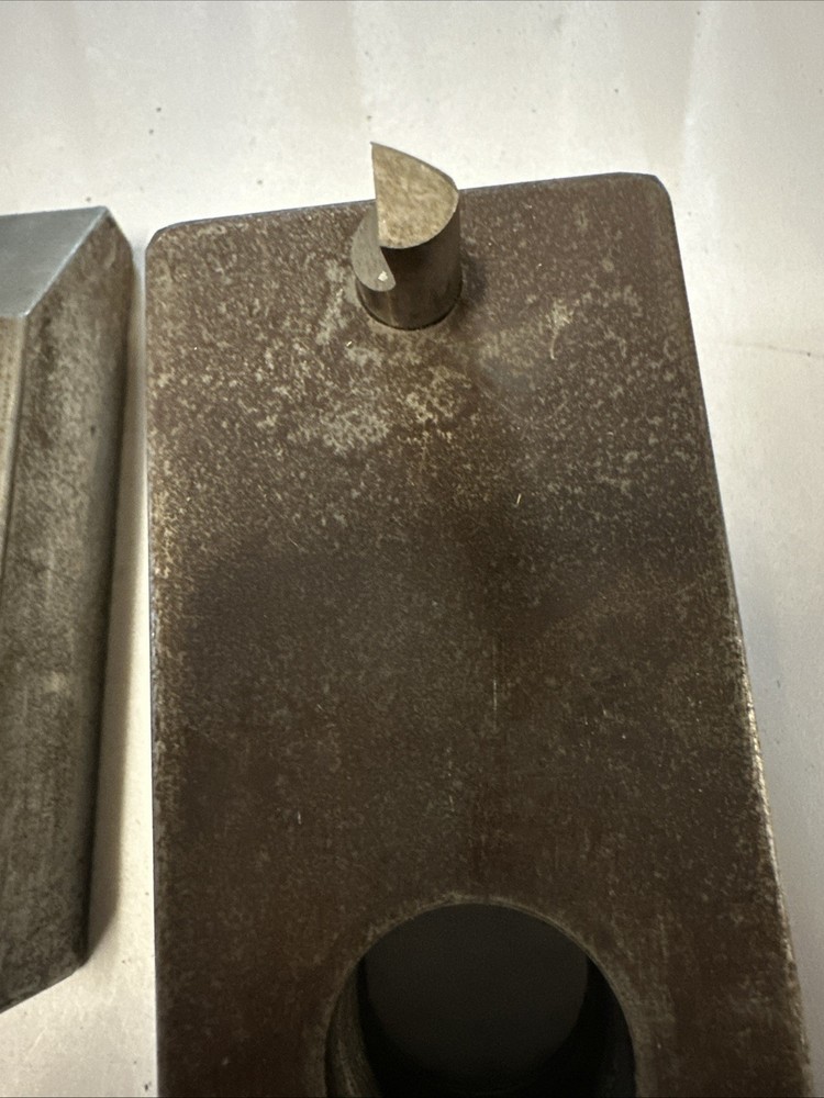Chisel Point Diamond Dresser Blocks