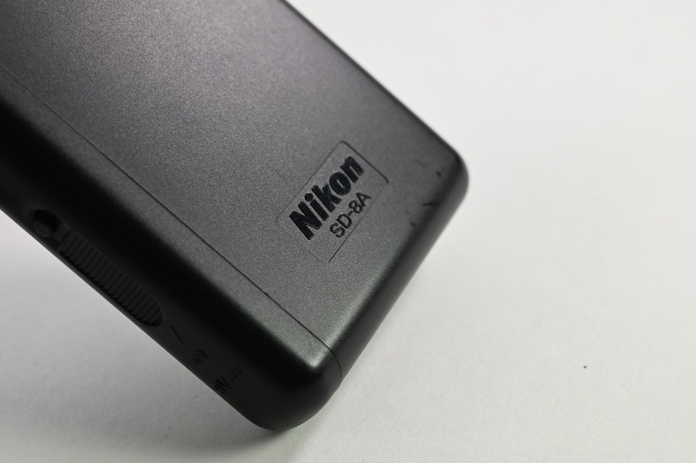 Nikon SD-8A High Performance Batt. Pack #G221