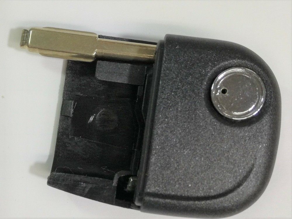 jaguar blade snap side as pictured no logo