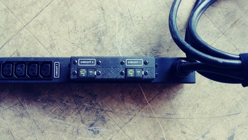 Panduit PViQ Networked POU (*)