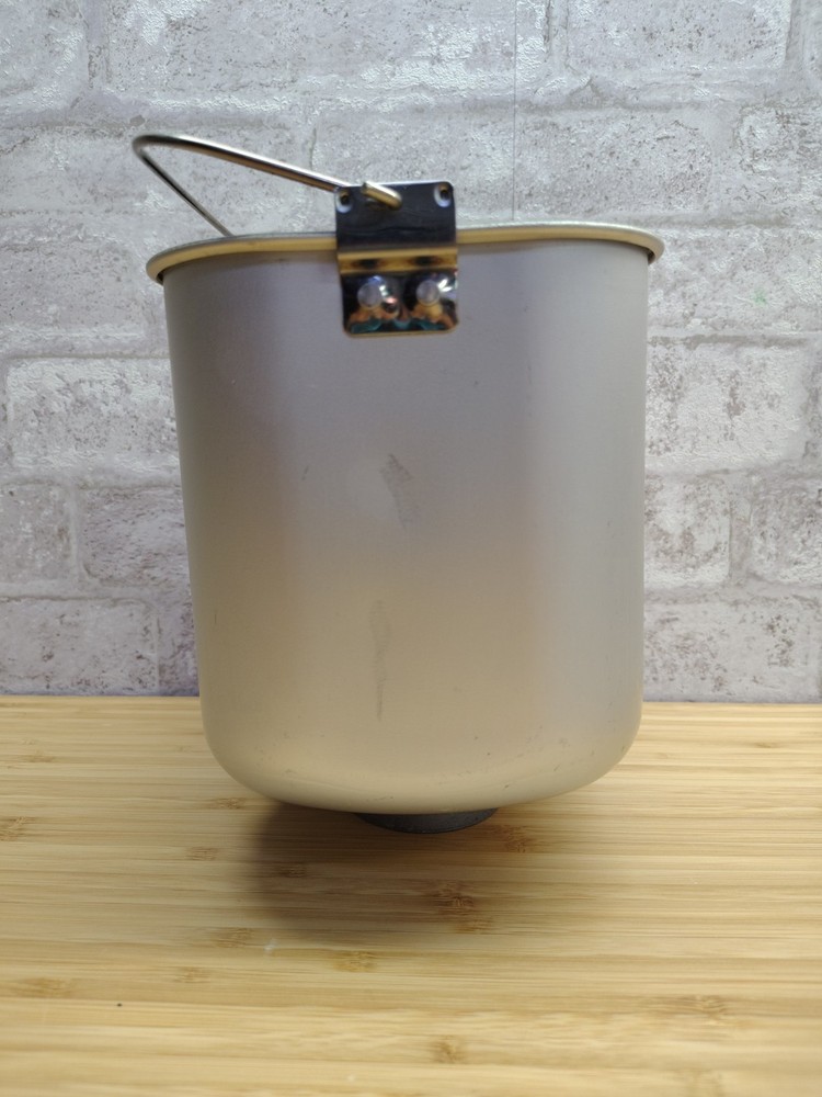 Sunbeam Bread Maker Model 5891 Replacement Pan And Paddle Only