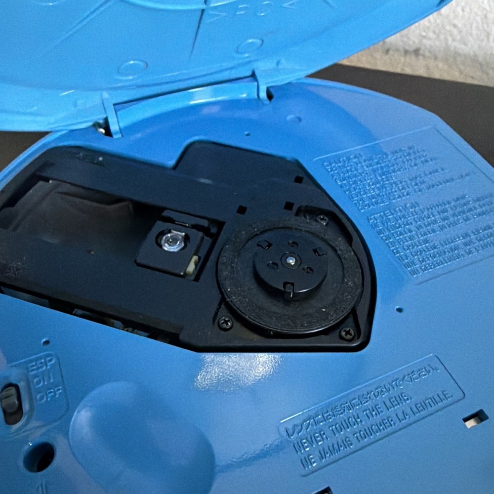Sony Walkman ESP MAX CD Player LIMITED AQUA / COTTON CANDY BLUE D-E330