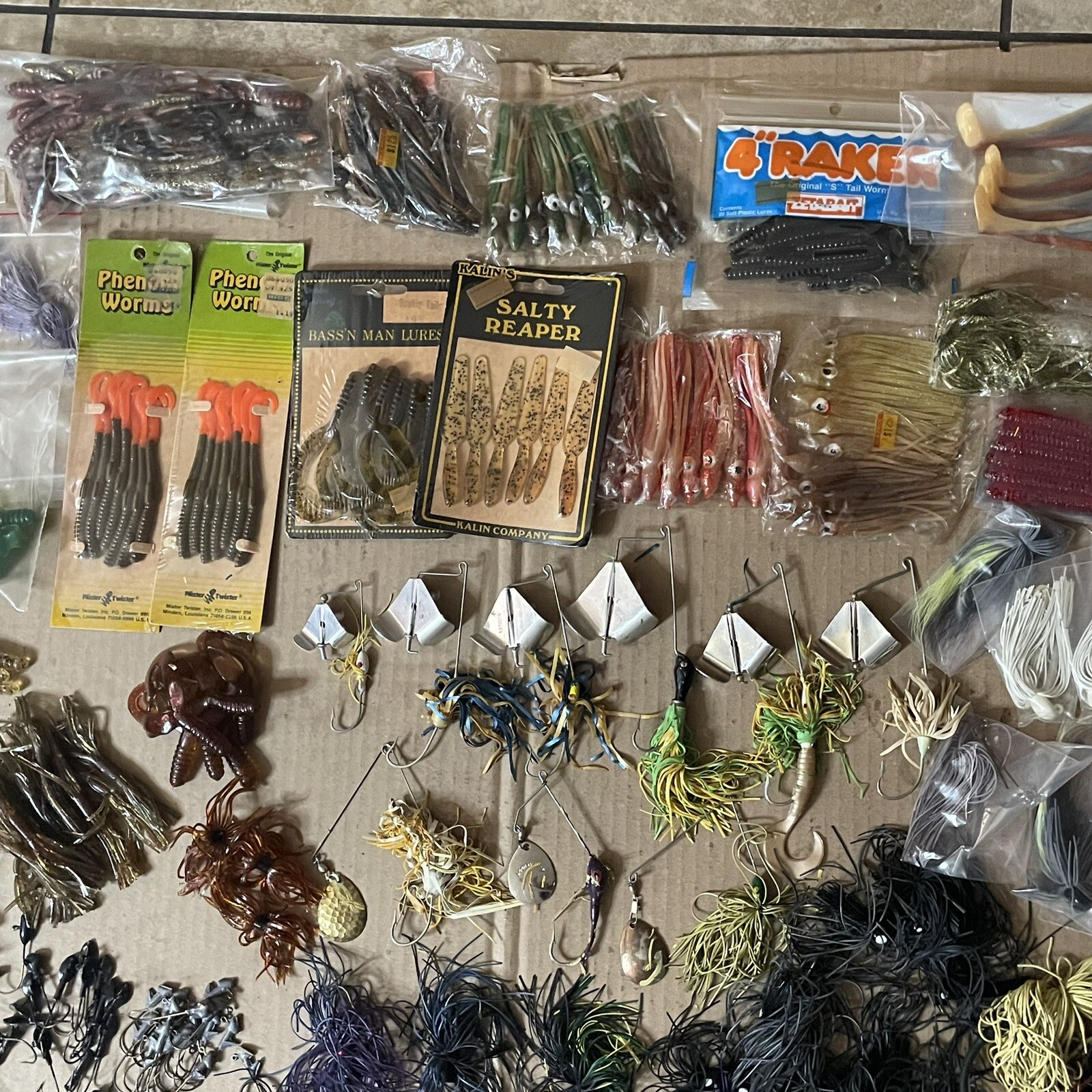 Vintage Fishing Lot Jig Heads Spoons 3 Tackle Boxes Plano Fenwick 100s Of Pcs