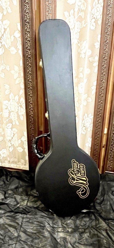 Deering Goodtime Banjo Lefty WITH Morgan Monroe Hard shell case