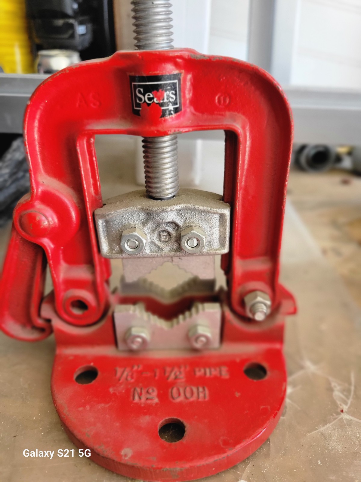 SEARS ~ PIPE VISE ~ Vtg ~ No. 00H ~ 1/8"- 1.5" ~ Craftsman ~ Red