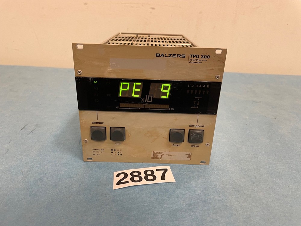 Balzers TPG 300 Pfeiffer Balzers Vacuum Controller, PE300 Cold Cathode Board