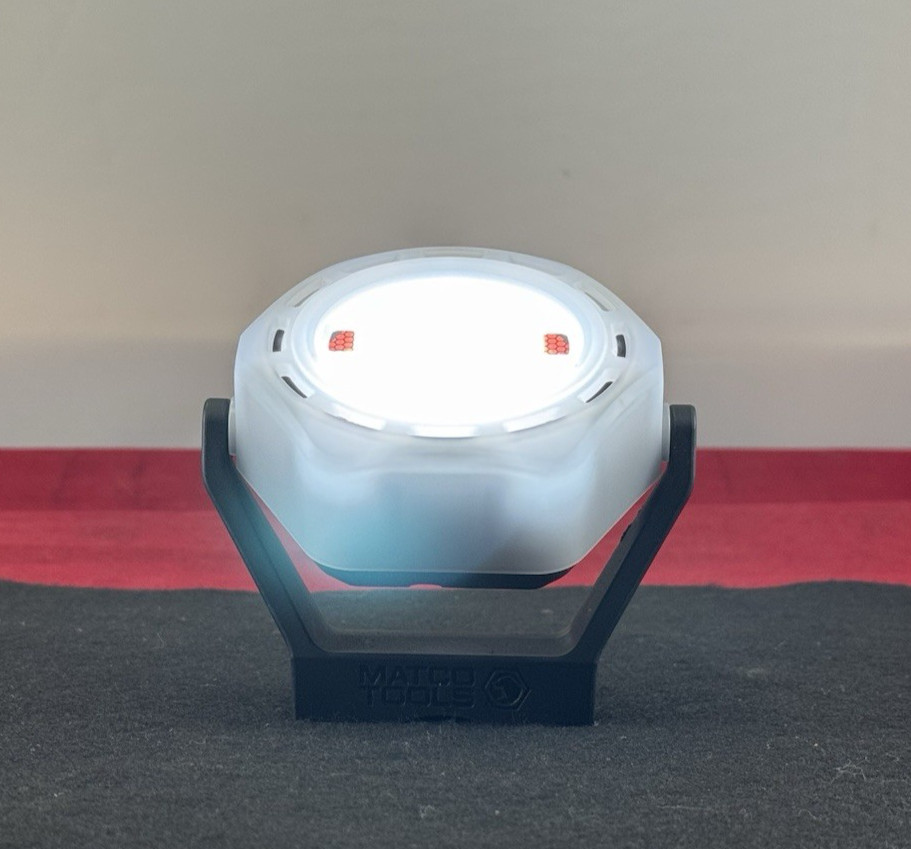 Matco Tools Mini Handheld Rechargeable Floodlight MWLMFLO3