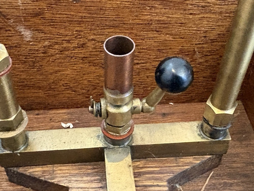 vintage deadweight tester
