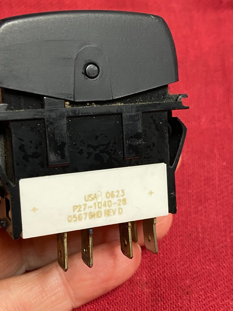 KENWORTH traction control SWITCH, DASH, P27-1040-28