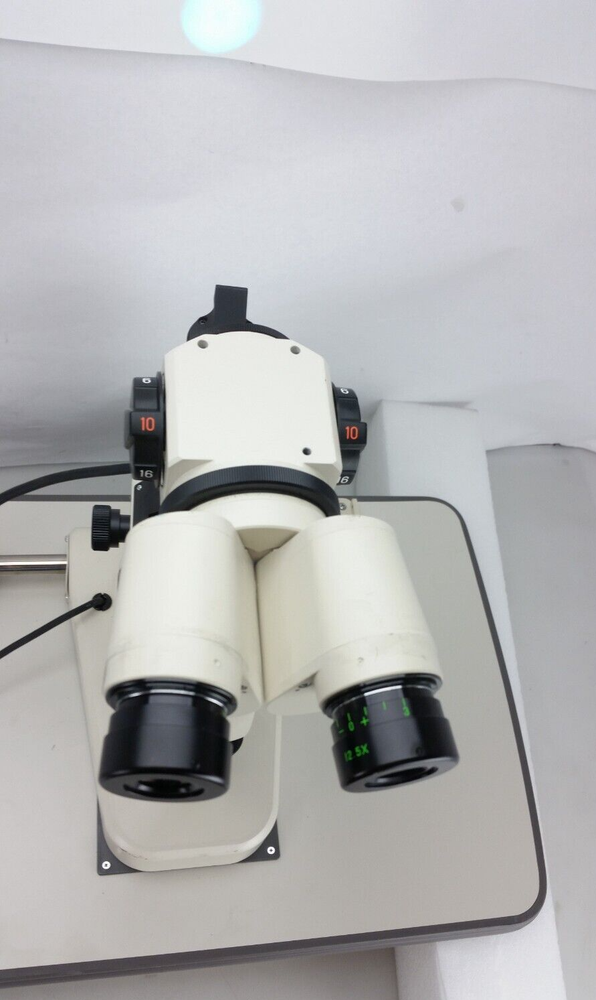 AS-IS Topcon SL-4E Slit Lamp NO RETURN