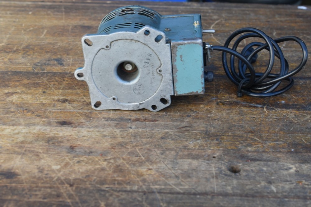 3PN1010B Staco VARIAC Variable speed Transformer
