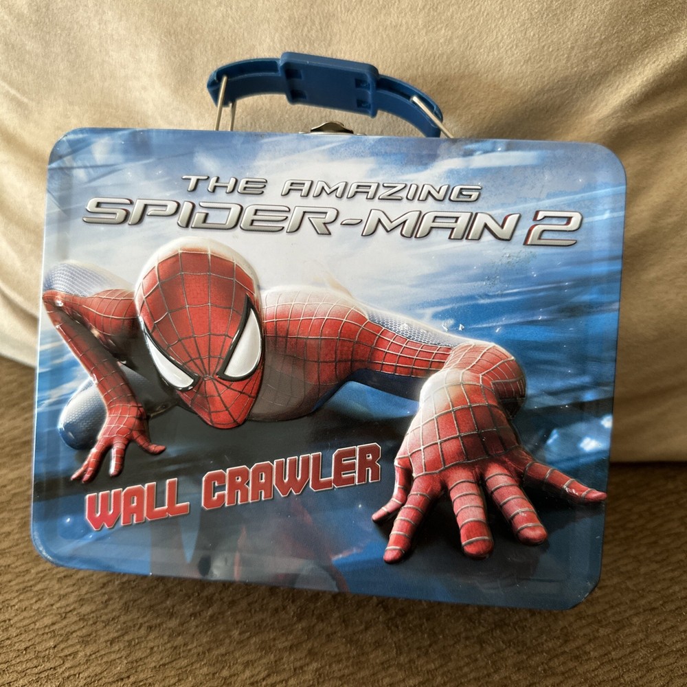 Spiderman 3D Embossed Metal Lunchbox Marvel Comics “Wall Crawler”