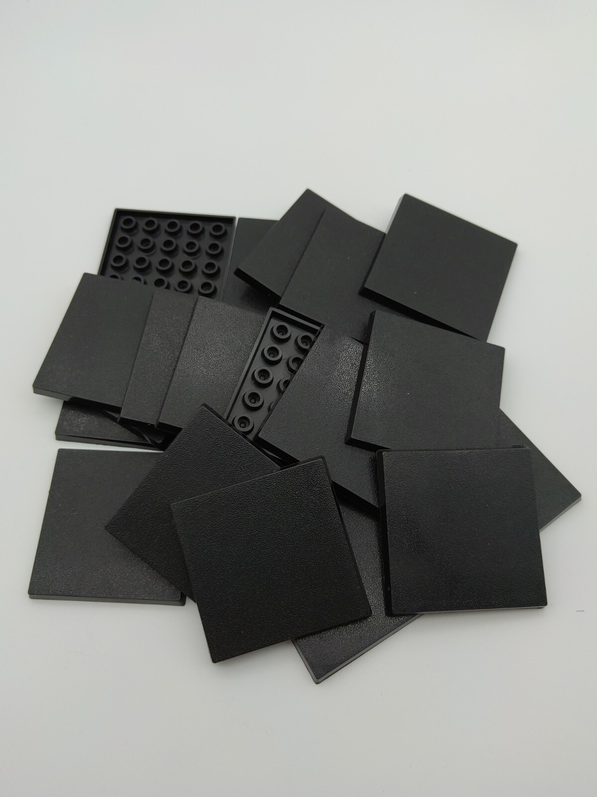 Lot Of 20 50mm Square Bases Used For Warhammer Fantasy Monstrous Giant Dragon