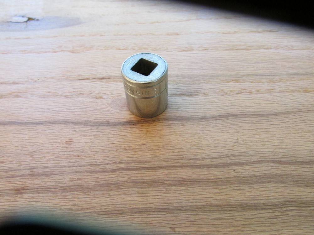 Nice Walden 4020 5/8" Socket 3/8" Drive 12 Point