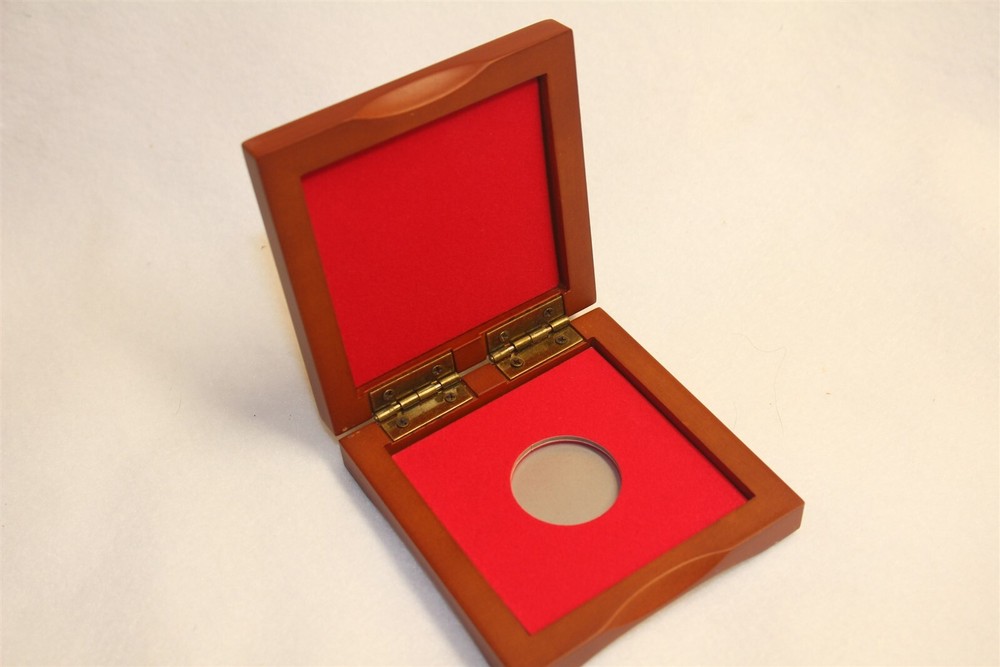 Cherry Finished Case & Model A21 Airtite Coin Capsule, US Nickel, RED Interior