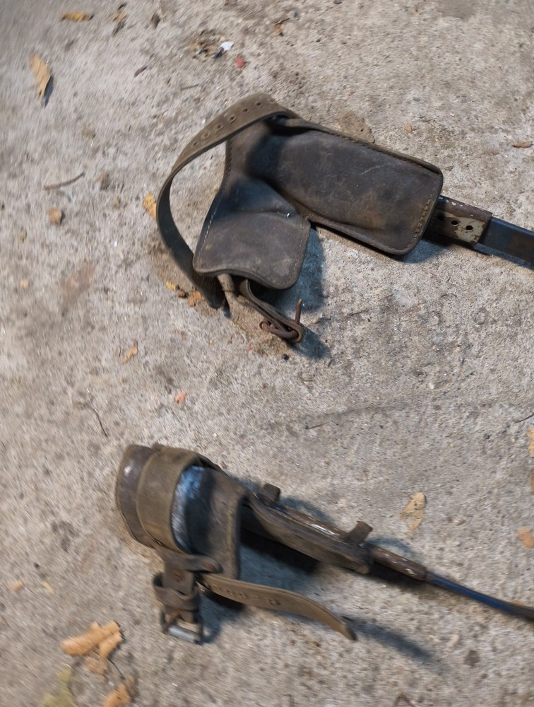 klein and sons tree climbing spikes Model 1972 ?