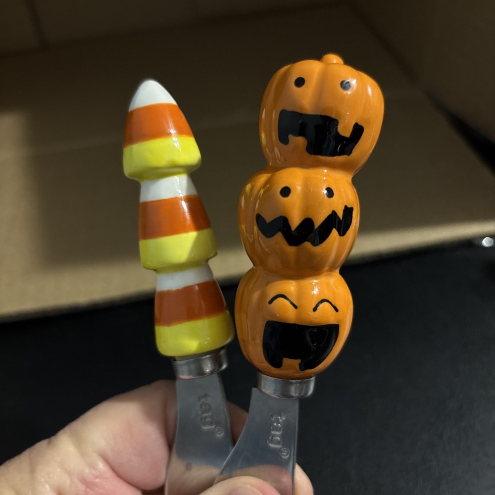 Set Of 2 Tag Fall Cheese Spreaders
