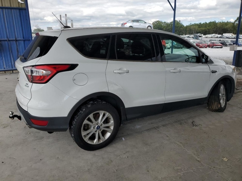 ESCAPE 2017 Glove Box 4950091