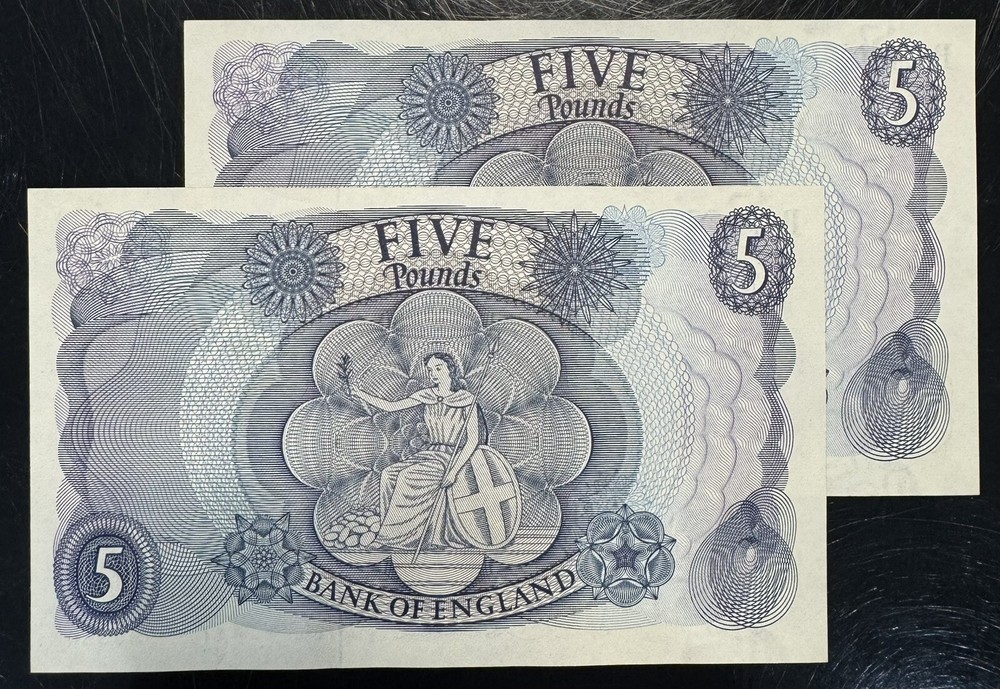 2 x Old Five £5 Pound Notes Uncirculated