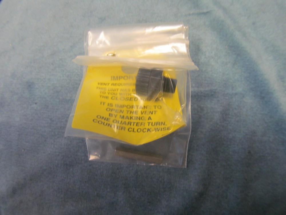 New Winsmith E13MDVS21000C1 Speed Reducer 02906896