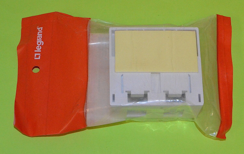 LeGrand Two Port Surface Mount Box, White *New* WP3502-WH