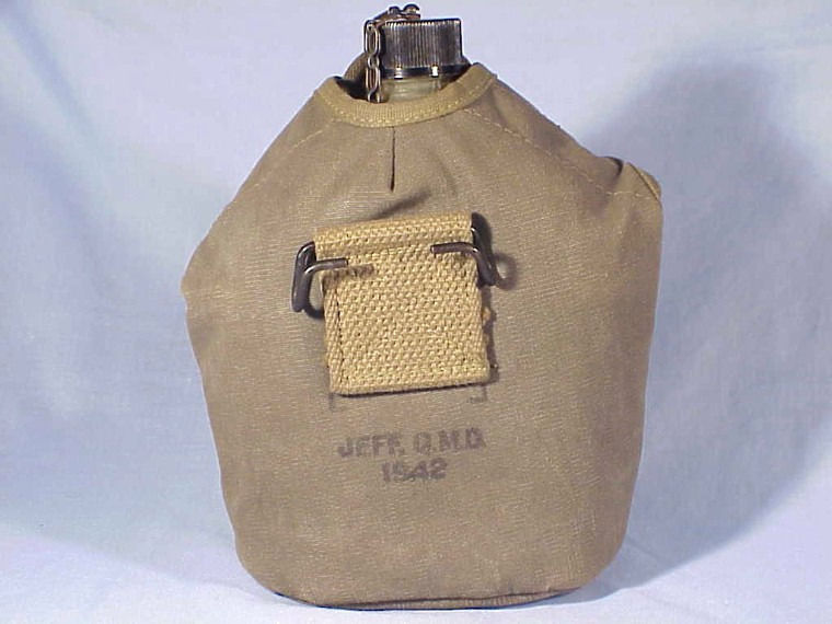 U.S. Army CANTEEN With Plastic Bottle - Marked 1942