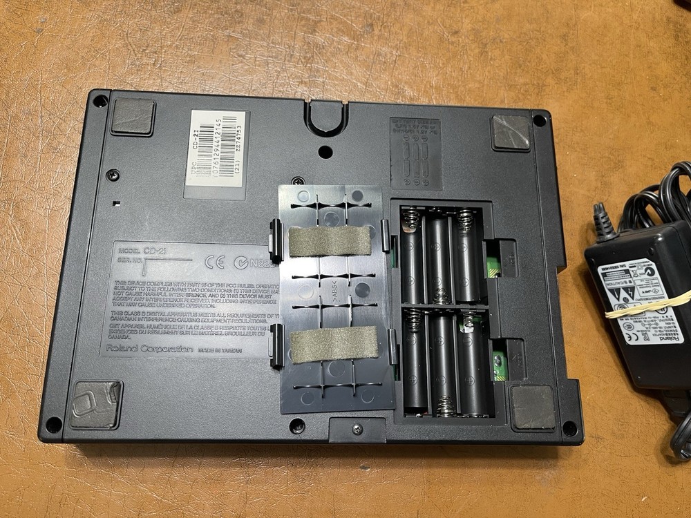 Roland CD-2i SD/CD Portable Recorder.