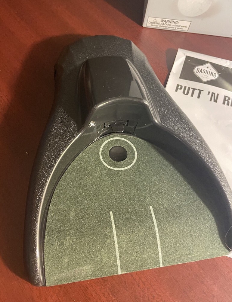 Dashing Fine Gifts Golf Putt and Return With Automatic Ball Return