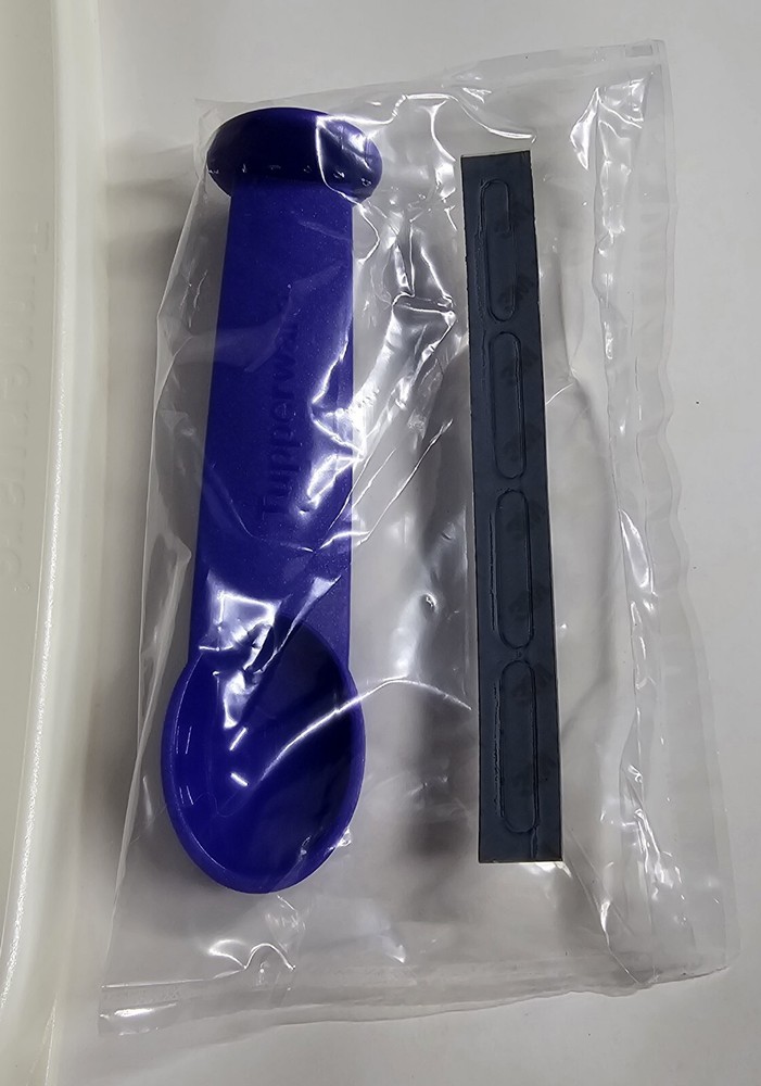 Tupperware Ravioli Maker(NEW)