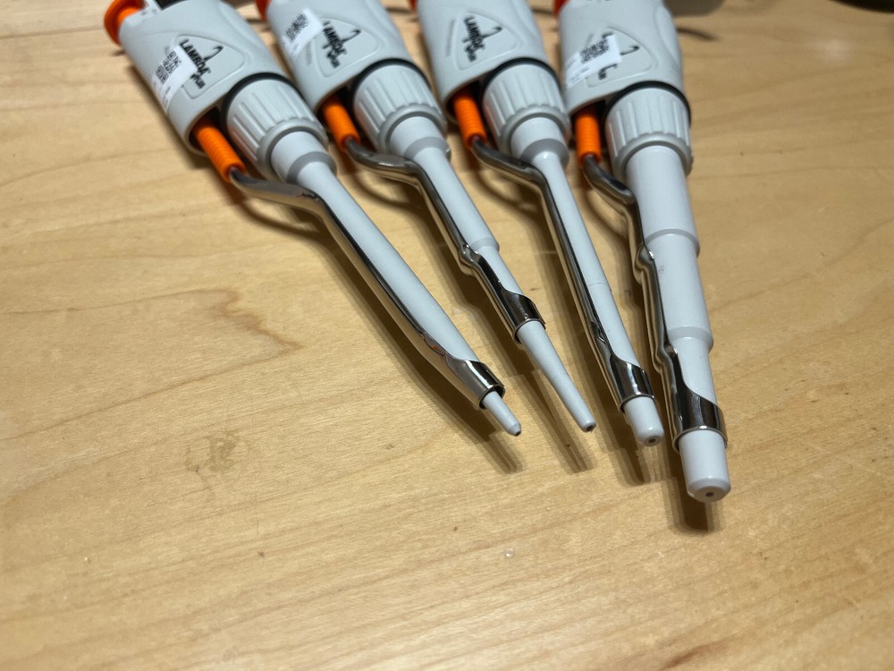 Corning Lambda Plus Pipettor pipet variable set 200 20 1000 autoclavable 10