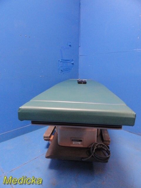 Ritter Midmark 306 Powered Exam Table W/ Foot-Control ~ 30882