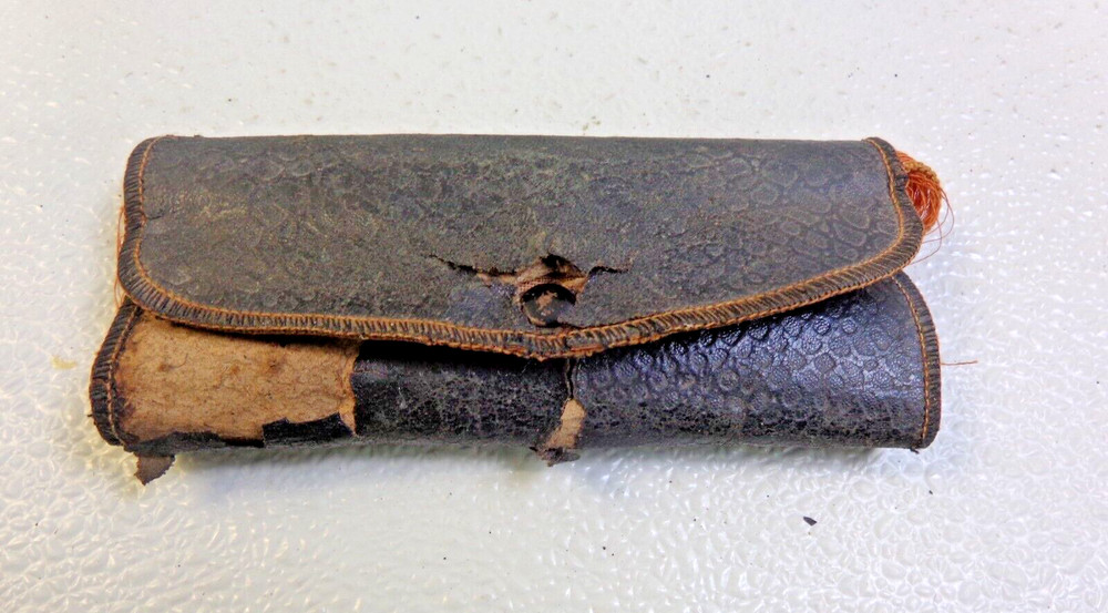 Vintage Howard Razor Strap No 88 plus accessories