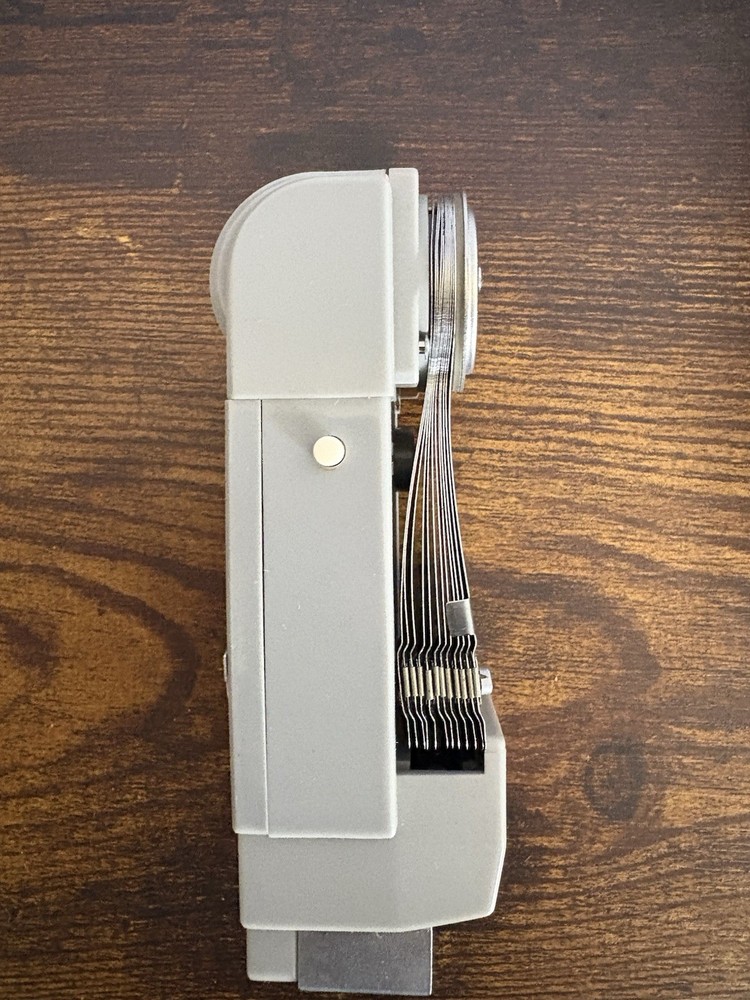 Nikon F Camera Flash Unit Model BC-7 in Original Case Untested