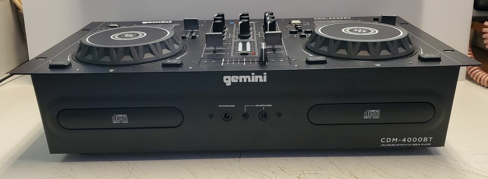 GEMINI CDM-4000BT DUAL CD/USB MEDIA PLAYER BLUETOOTH