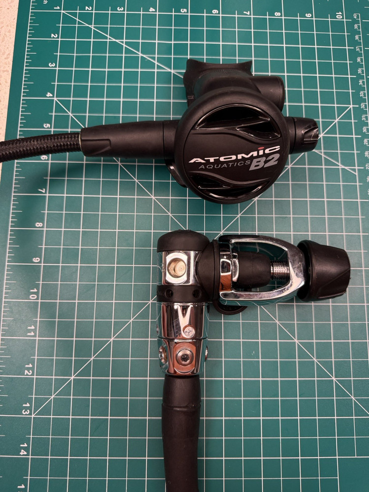 ATOMIC AQUATICS B2 Blacked Out Edition - Yoke - Titanium Second Stage