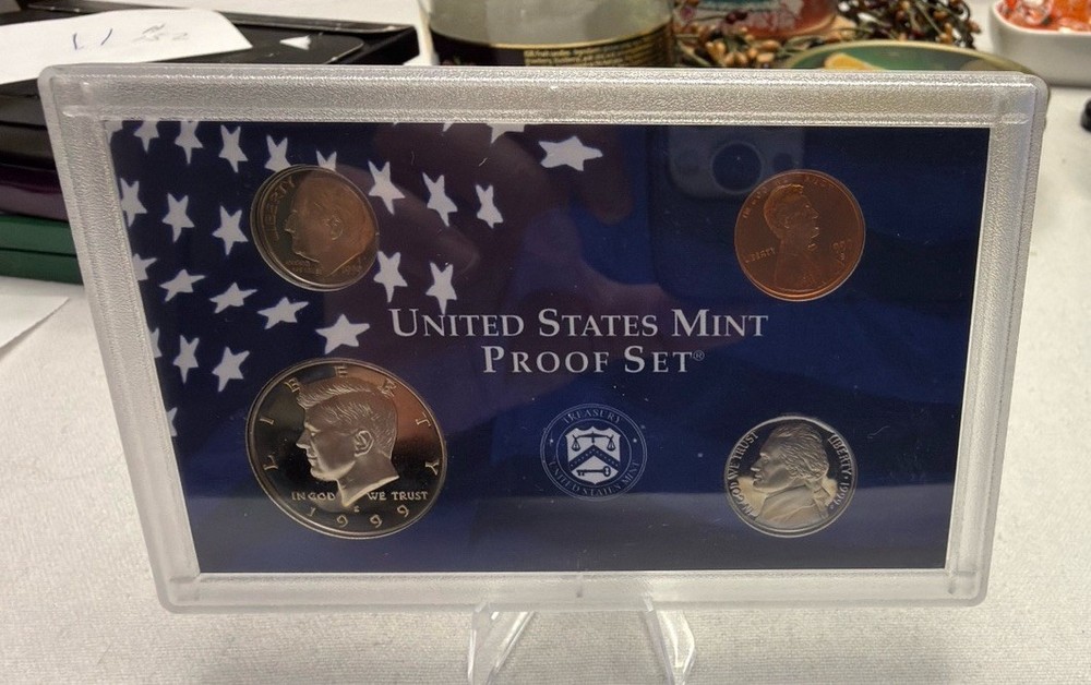 ** 1999 S US Mint Proof set **