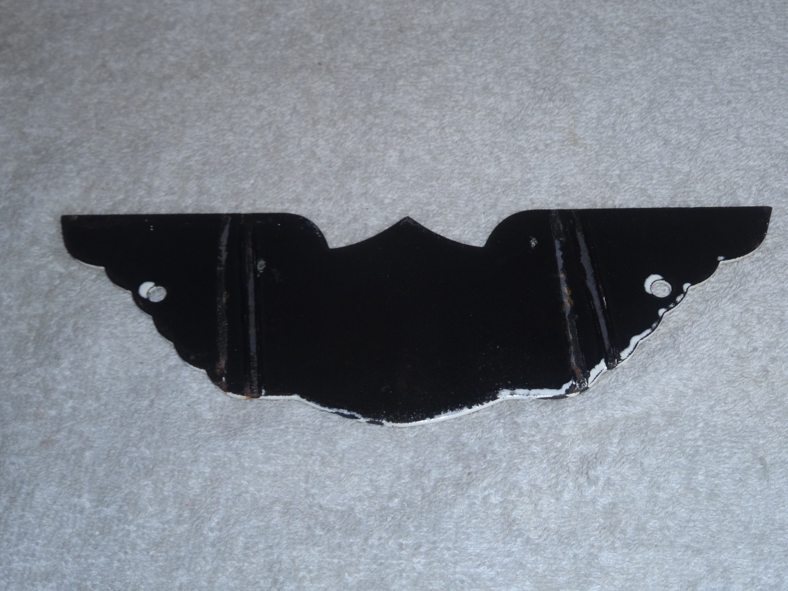 VINTAGE 1939 HARLEY DAVIDSON MOTORCYCLE SOAPY WINGS PORCELAIN METAL GAS OIL SIGN