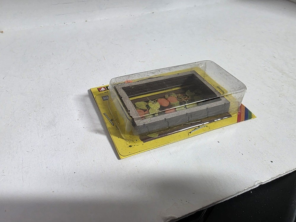 Noch Bed Edgings 13214 HO Scale