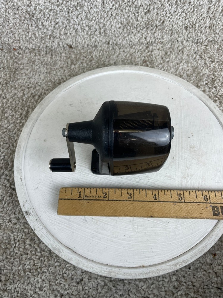 Manual Desk Mount One Hole Pencil Sharpener Black