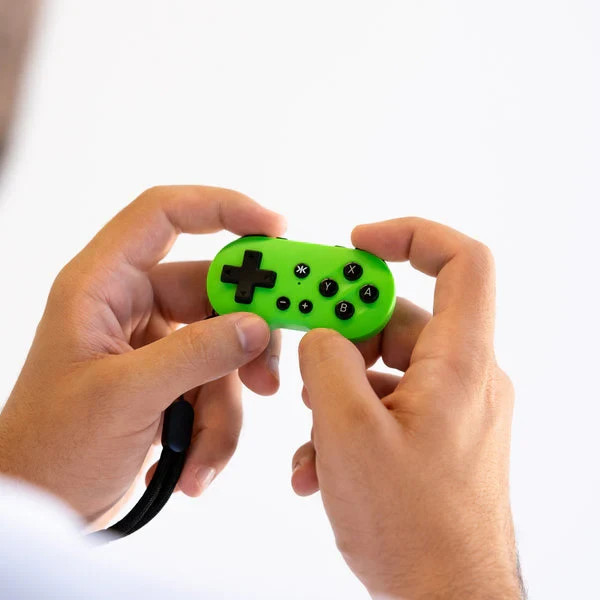 Crkd Atom Controller Leaf Green - Brand New - Nintendo Switch