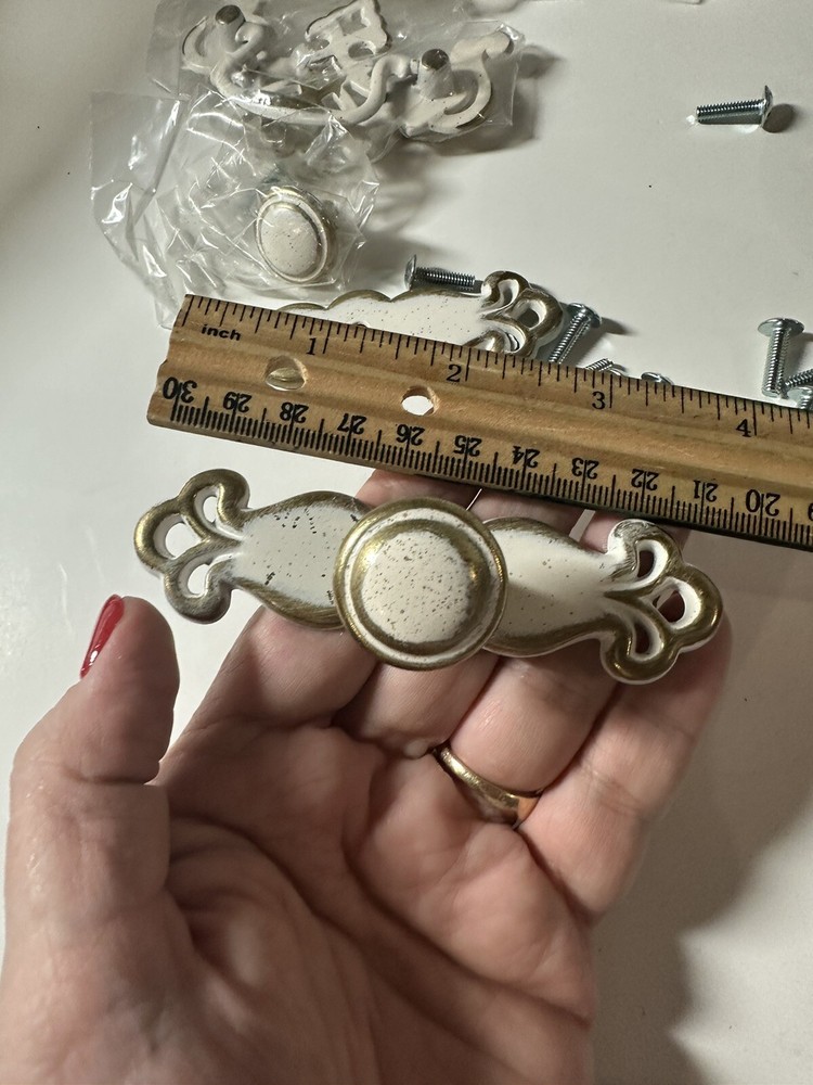 BPC10427 Drawer DROP BAIL Pull Handle (15) & BPC18032 Knob & Back Plate (4)