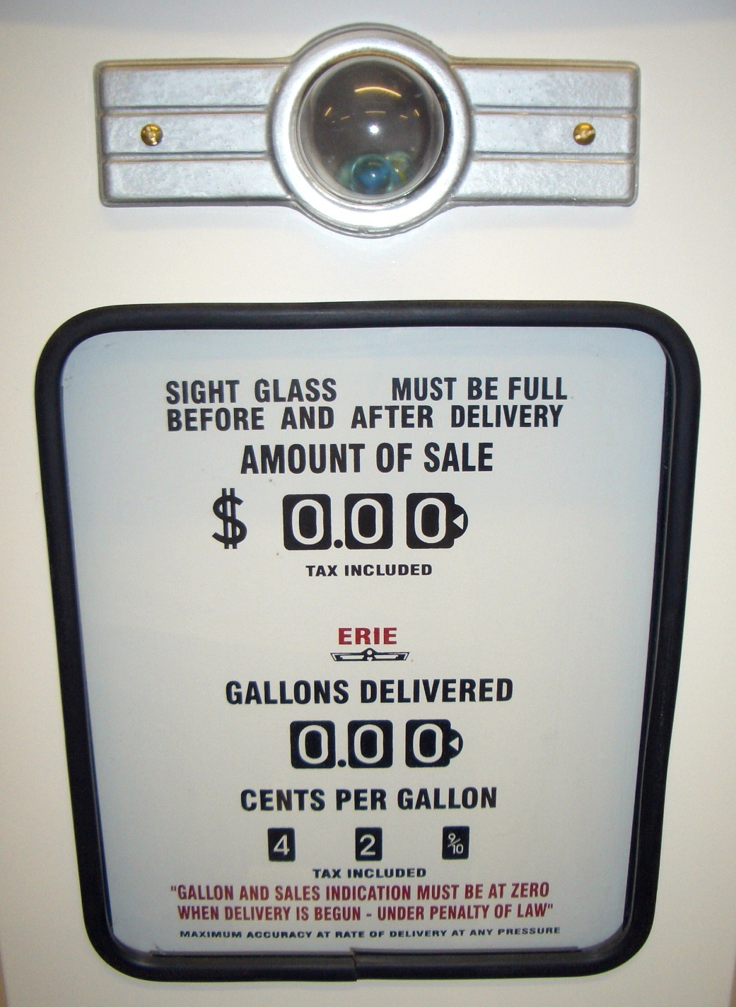 NEW REPLICA ESSO GAS PUMP - ANTIQUE OIL REPRODUCTION (WHITE & RED) - FREE SHIP*